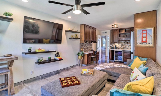 Desert Hot Springs Condominio | Modern Desert Hot Springs Condo w/ Pool Access!