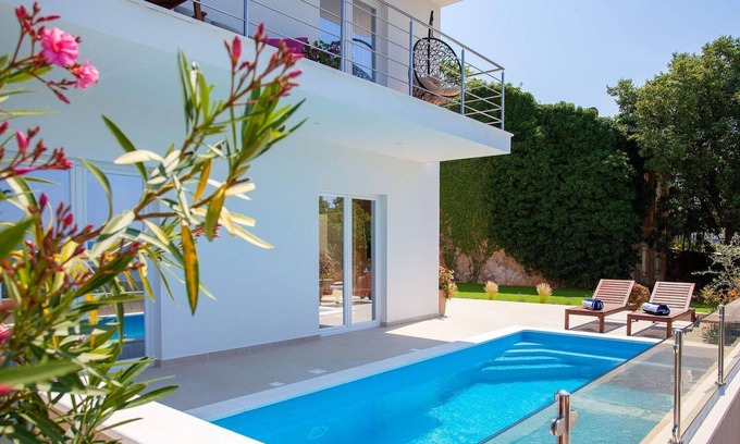 Klanfari Cabina | Villa de diseño moderno con piscina privada y vistas al mar cerca de Crikvenica