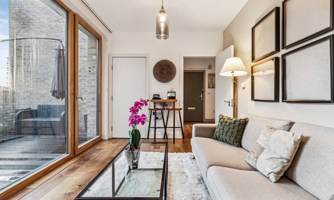 St. Helen's Apartamento | Modern & Designed 2 bed Penthouse Apt Sleeps Five