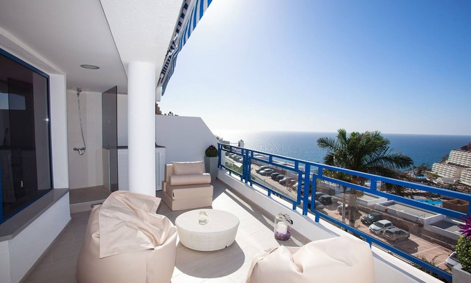 Taurito Apartamento | ¡Apartamento de diseño moderno con gran terraza y vistas al mar!