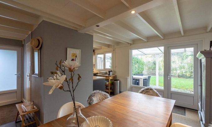 Sint Maartensvlotbrug Casa | Modern detached house with sauna and beautiful garden near dunes and beach!