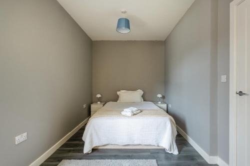 Canning Town North Casa | Modern double room with shared bathroom