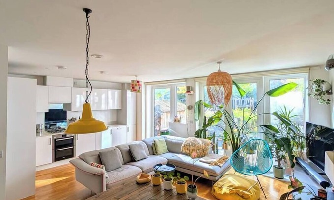 St. Dunstan's Apartamento | Modern East London Apt, 3 bedrooms, 2 Bathrooms