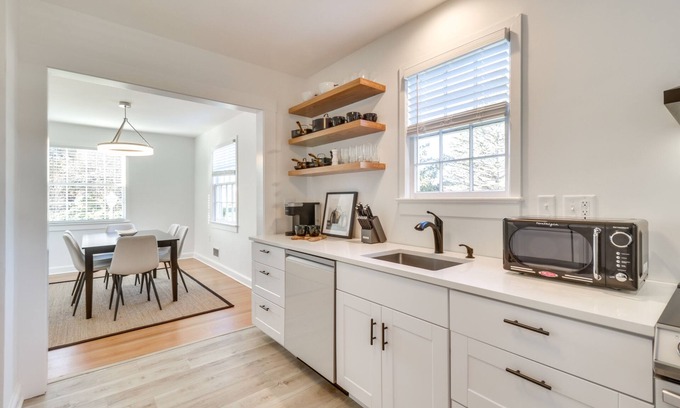 Elkton Casa | Modern Elkton Vacation Rental: Fire Pit & Grill!