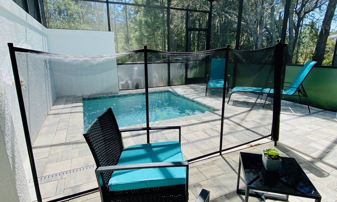 Four Corners Casa | MODERN END UNIT VILLA🌟 SUNNY | 30min ➡️ Disney! 🌴🐾