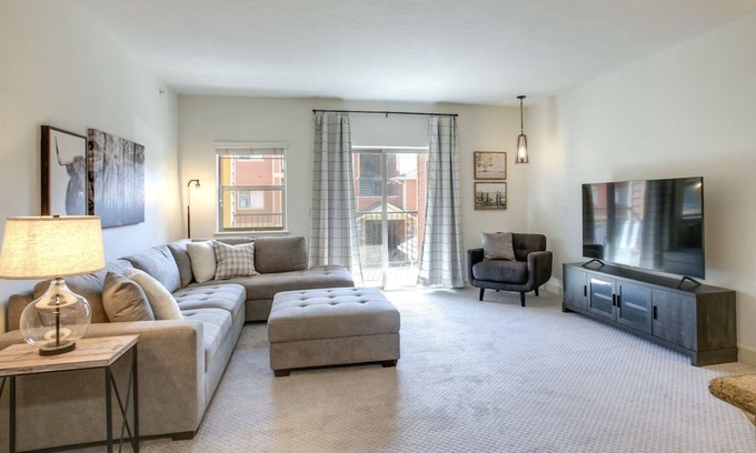 Coeur d'Alene Condominio | Modern Family-Friendly Condo - minutes to US 95 and downtown Coeur d'Alene