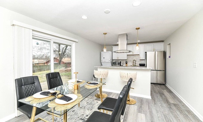 Beech Grove Casa | Modern, Family-Friendly 3 Bedroom House near Downtown Indianapolis
