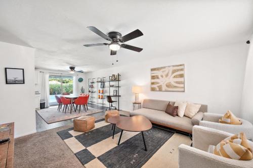 Paradise Valley Village Casa | Modern Family Retreat with Large Backyard Pool and BBQ