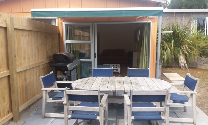 Kuaotunu Cabina | Cabaña moderna de la granja en la playa