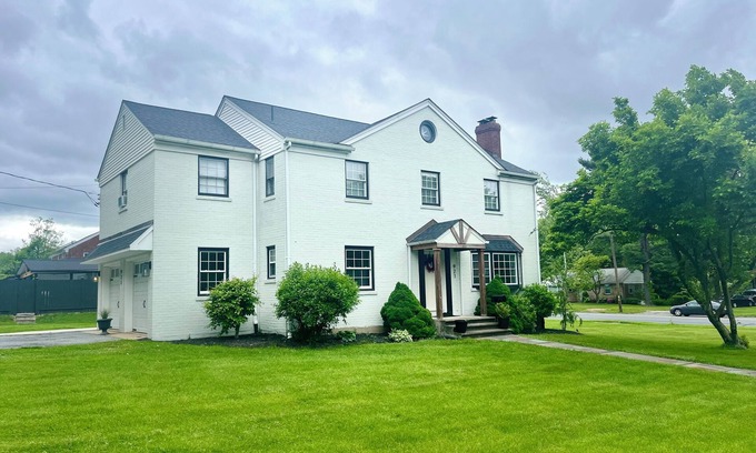 Bethlehem Casa | Modern farmhouse charm in the heart of Bethlehem