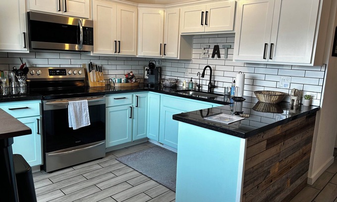 Julia Keen Casa | Modern Farmhouse in Midtown has touches of southwest decor and modern amenites.