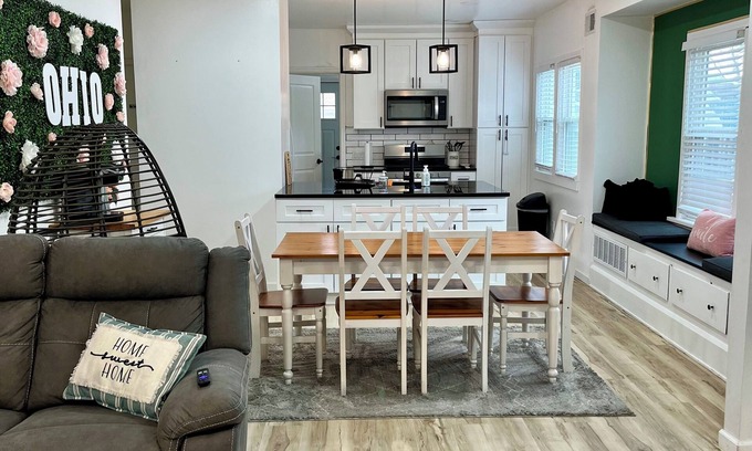 Parma Casa | Modern Farmhouse Style home close to the highway and many other place.