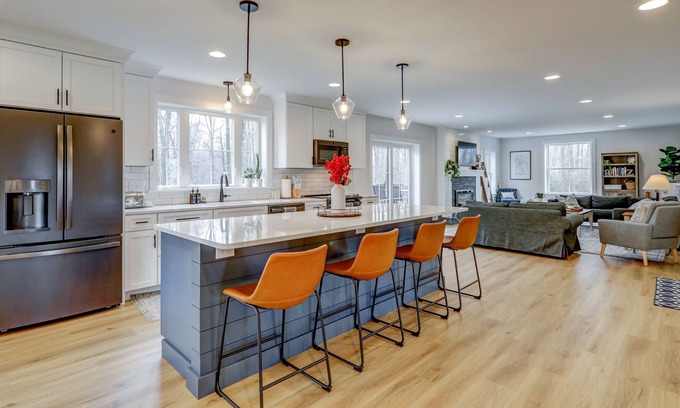 Paradise Casa | Modern Farmhouse surrounded by Amish fields. Paradise, PA