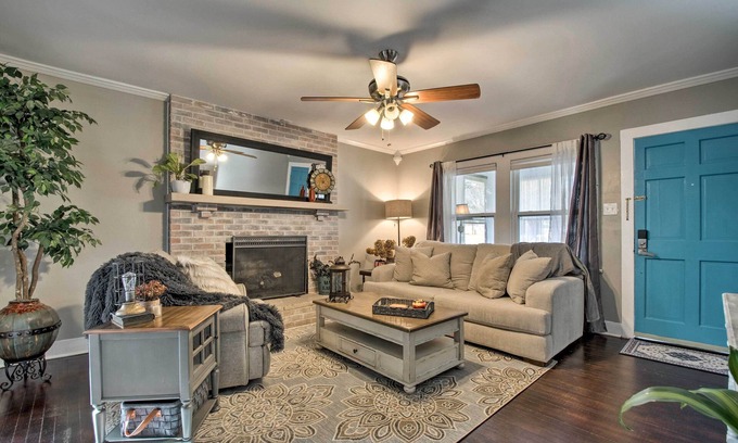 Florence Casa | Modern Florence Getaway w/ Patio & Grill!