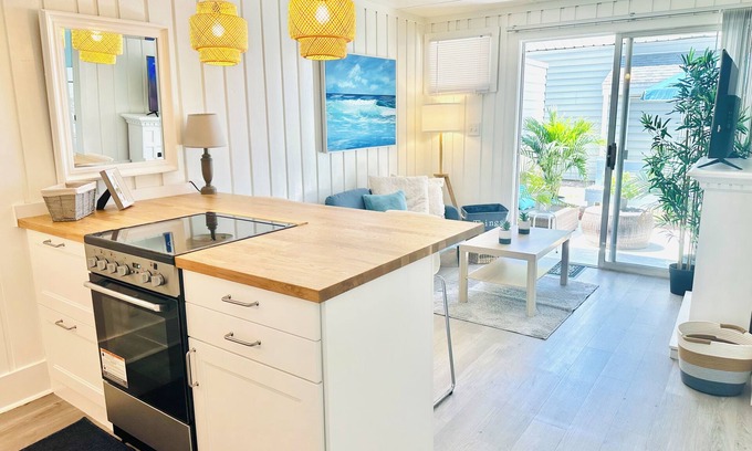 Clermont Condominio | Modern Florida Coastal Escape