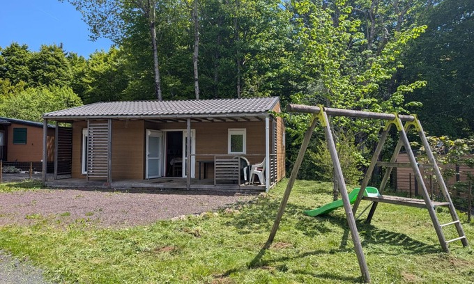 Egliseneuve-d'Entraigues Chalet De Esquí | Casa móvil moderna en la naturaleza de Auvernia