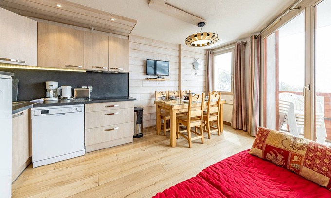 Saint-Francois-Longchamp Apartamento | Moderno apto 6 pers con balcón, cerca de pistas y tiendas