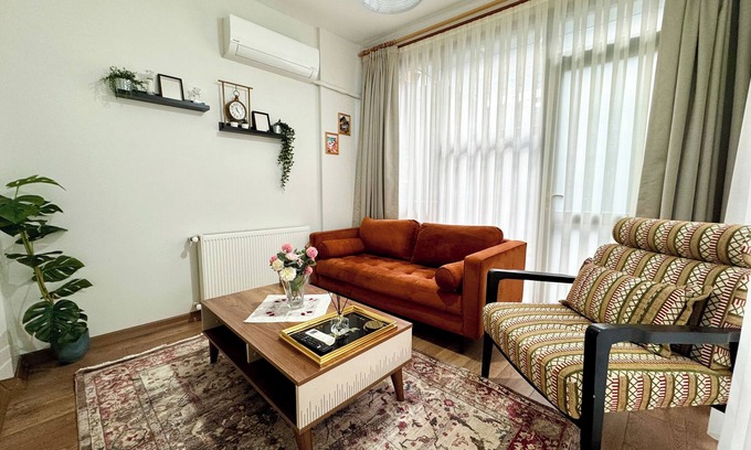 Balat Villa | Cozy Entire House 3 bdr & 2 bath