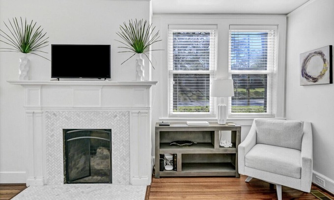 Columbia Casa | Modern Gem in the Heart of Columbia