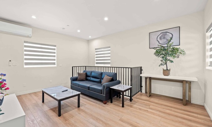 Rosemead Casa | Modern Getaway Near Pasadena & DTLA