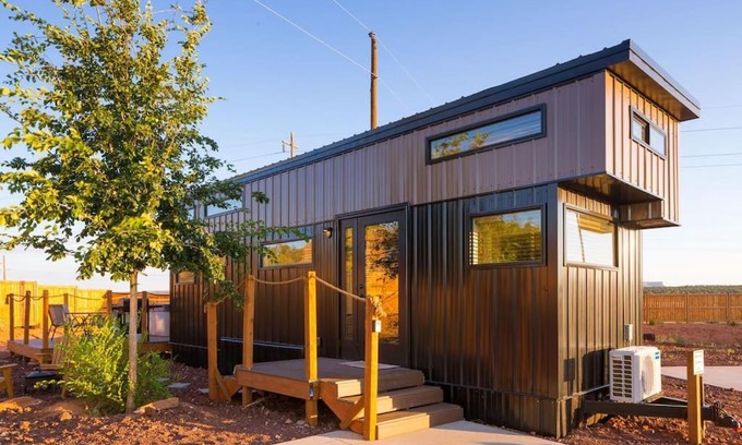 Apple Valley Casa | Modern Haven