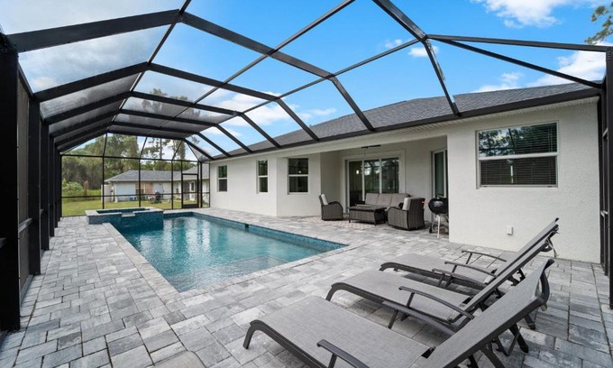 North Port Casa | Modern Heated Pool Home Close To Downtown Shopping