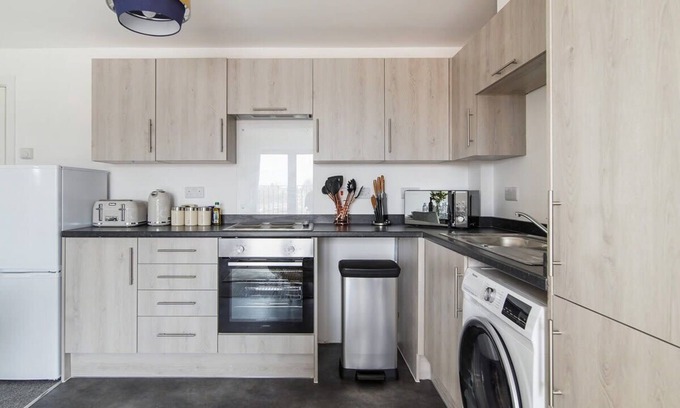 George Green Apartamento | Modern Heathrow 1 Bed Serviced Apartment