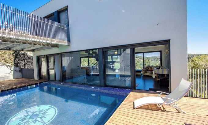 Costa Cunit Villa | Moderno refugio con piscina privada, playa a 7 km
