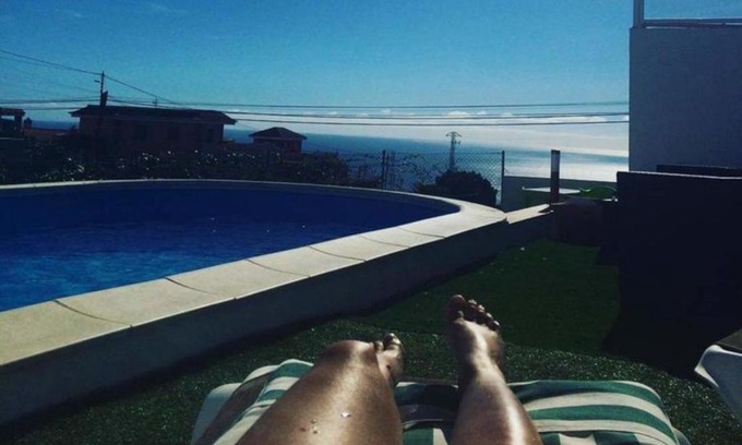 Armenime Apartamento | modern holiday apartment with private pool