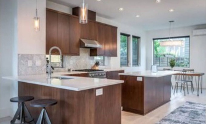 Mississippi District Casa | Modern home blocks from trendy Mississippi Ave