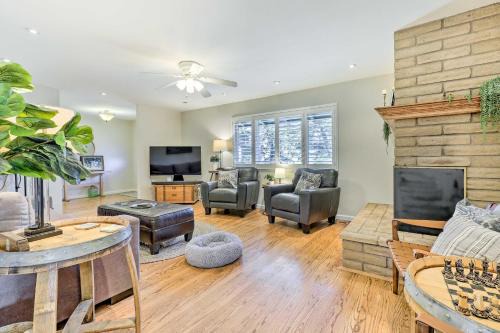 Petaluma Casa | Modern Home in Napa Area with Hot Tub and Game Room!