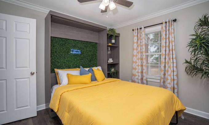 Rocky Mount Casa | Modern Home In PRIME location - King Bed/ Spacious