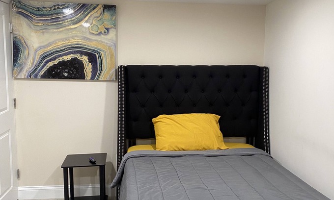 South Philadelphia Casa | Modern Home in South Philly 6 mins From Stadiums