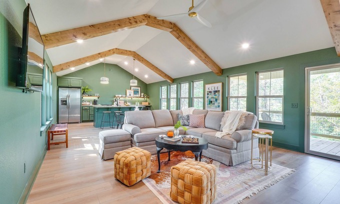 Eagle Rock Casa | Modern Home on Table Rock Lake w/ Deck & View!