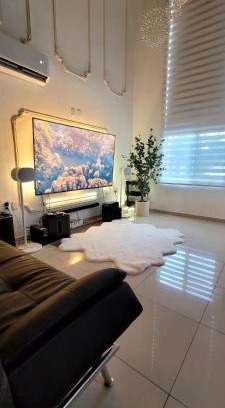 Tepic Casa | Modern Home with Parking 3ACs, 1King & 3Queen Beds Netflix PayPerView