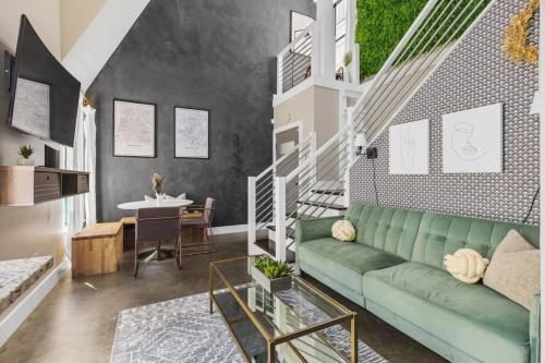 The Nations Casa | Modern Home with Rooftop Deck Walk to Coffee Restaurants Brewery