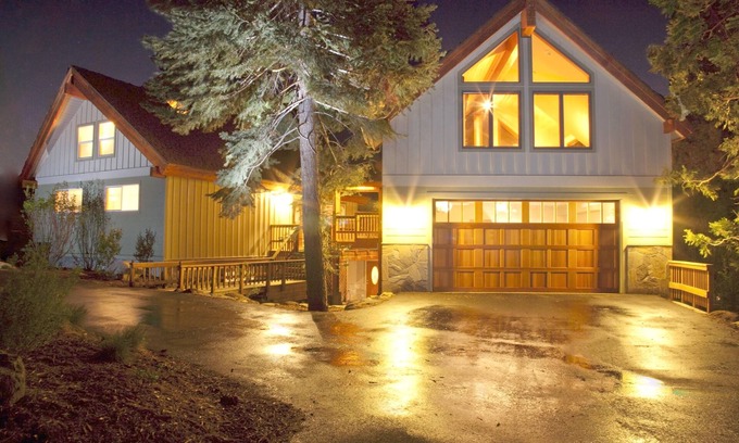 Dollar Point Casa | Casa moderna para el alquiler de vacaciones, Nueva bañera de hidromasaje y inserto de gas, por Nordic Center