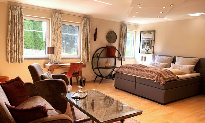 Dausfeld Apartamento | Modern junior suite with kitchen and garden terrace
