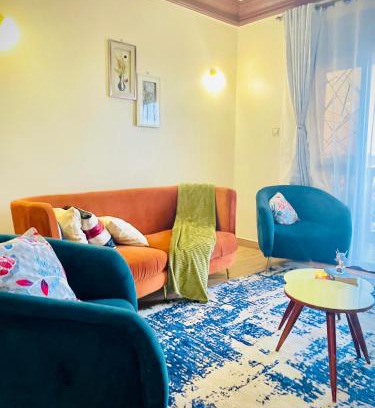 Muyenga Apartamento | Modern Lakefront Haven