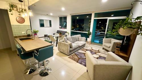 Hatillo Apartamento | Modern, large and equipped