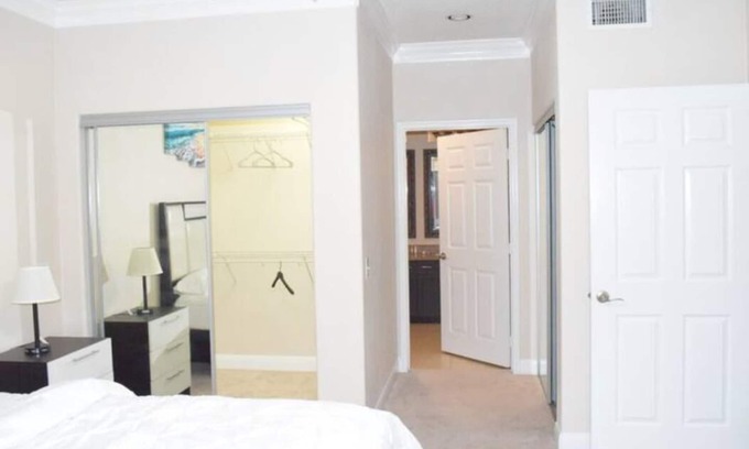 The Galleria Apartamento | Modern Lifestyle 1 Bedroom with Balcony 1460SqFt