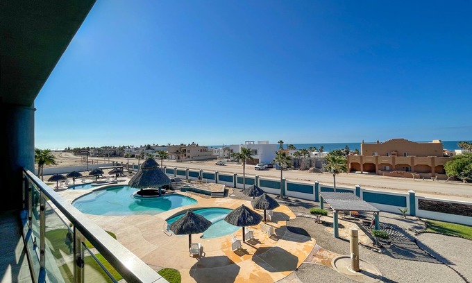 Las Conchas Condominio | Modern Linda Vista Condos