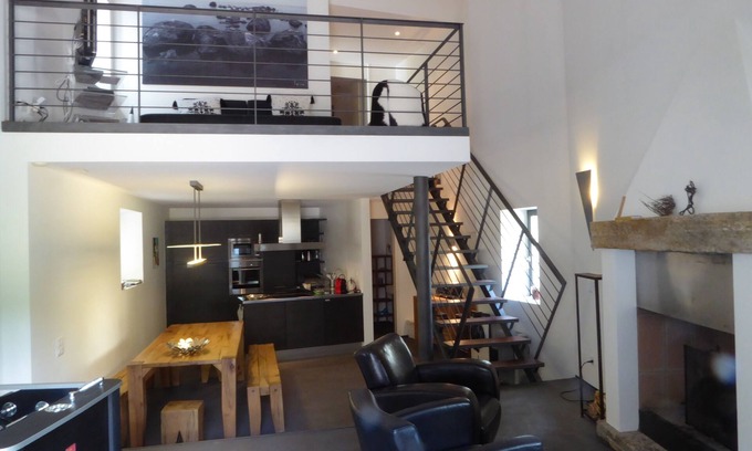 Vernate Apartamento | Loft moderno en Ticino, en una zona tranquila, ideal para familias, piscina, Embarcación a motor 8PS