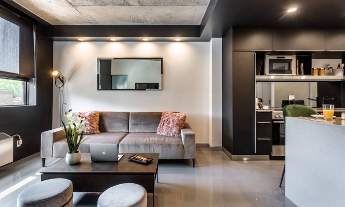 Shaughnessy Village Apartamento | Modern Loft near McGill University