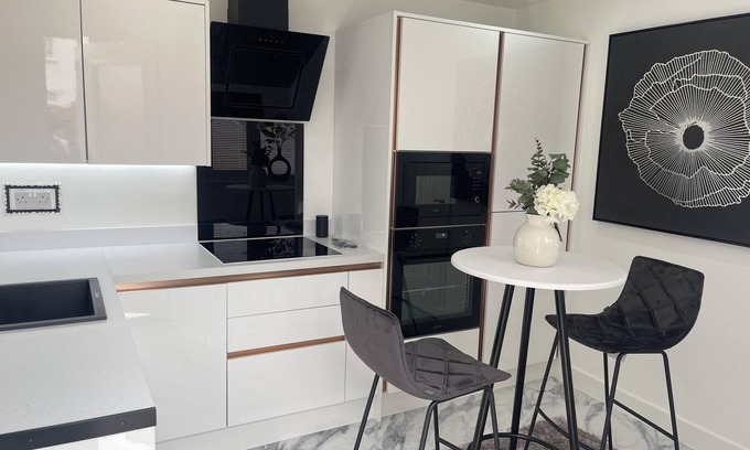 Basildon Apartamento | Modern-luxury 1bedroom-ensuitebathroom-garden-wifi