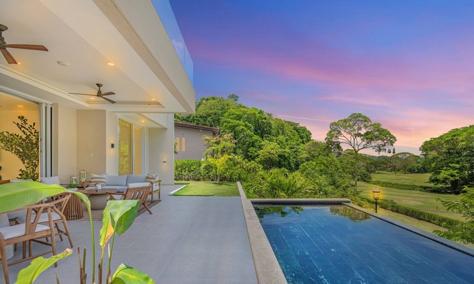 Pacuare Reserve Casa | Modern Luxury 4 Bedroom Fairway Dream Home.