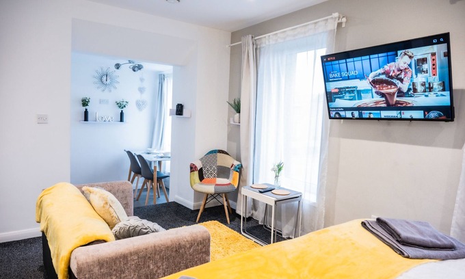 Kirkheaton Apartamento | Apartamento-Confortable-Baño con ducha-Vista a la Calle