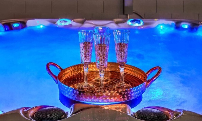 Mission Hills Casa | Modern Luxury - Heated Pool, Hot Tub & Vegas Vibes
