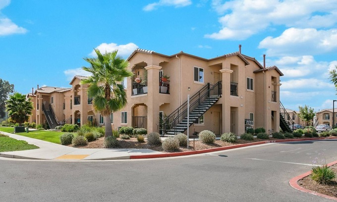 Merced Apartamento | Modern Luxury Suite
