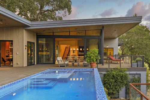 Sonoma Villa | Modern Luxury Villa At Base Of Sonoma Mountain- Includes Wine Tasting Passport